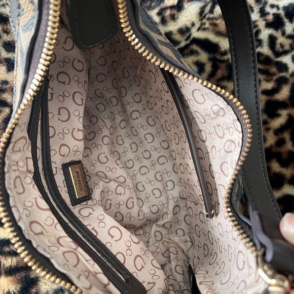 Brown Guess Shoulder Bag - Picture 5 of 8